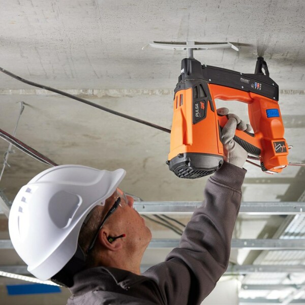 Spit Double Bow Cable Fixing - Image 2